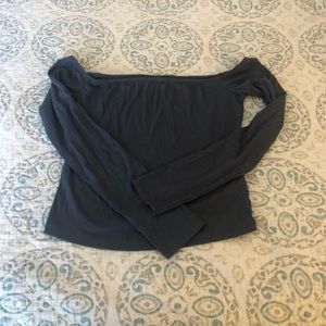 💜Off the shoulder MOSSIMO long sleeve
